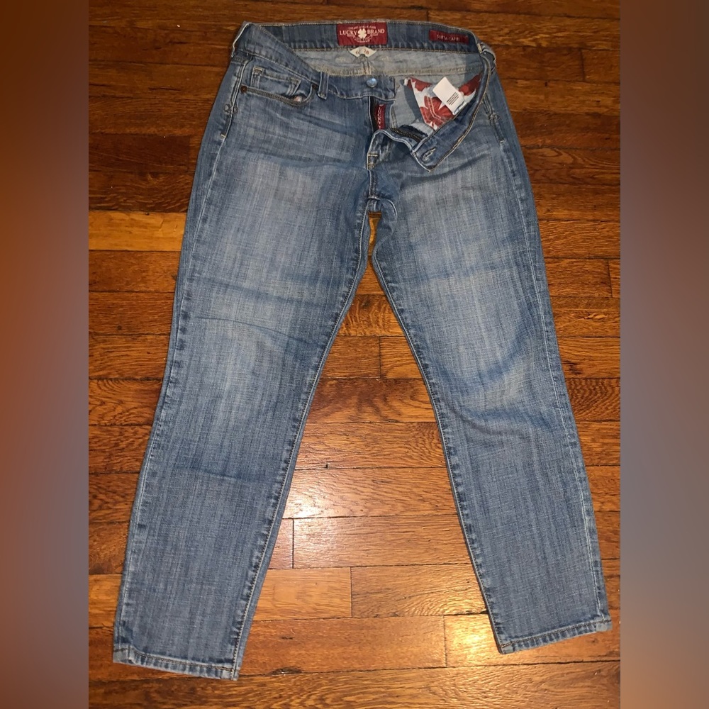 LUCKY BRAND JEANS🌻SIZE 28